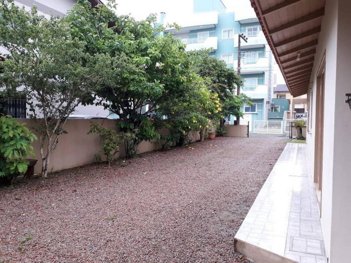 Casa De 03 Dormitorios No Centro De Bombinhas Extérieur photo